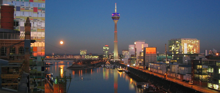 Full moon over Düsseldorf Medienhafen