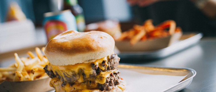 Bunsen's relish-drenched, chunky patties are unapologetically messy