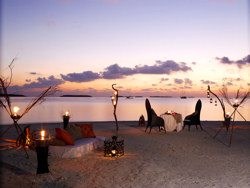 Intimate barbecue for two beside the Indian Ocean