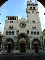 Visit the San Lorenzo cathedral, one of Genoa's most famous landmarks.