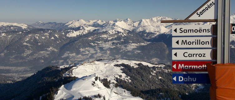 Samoens mountains and signposts
